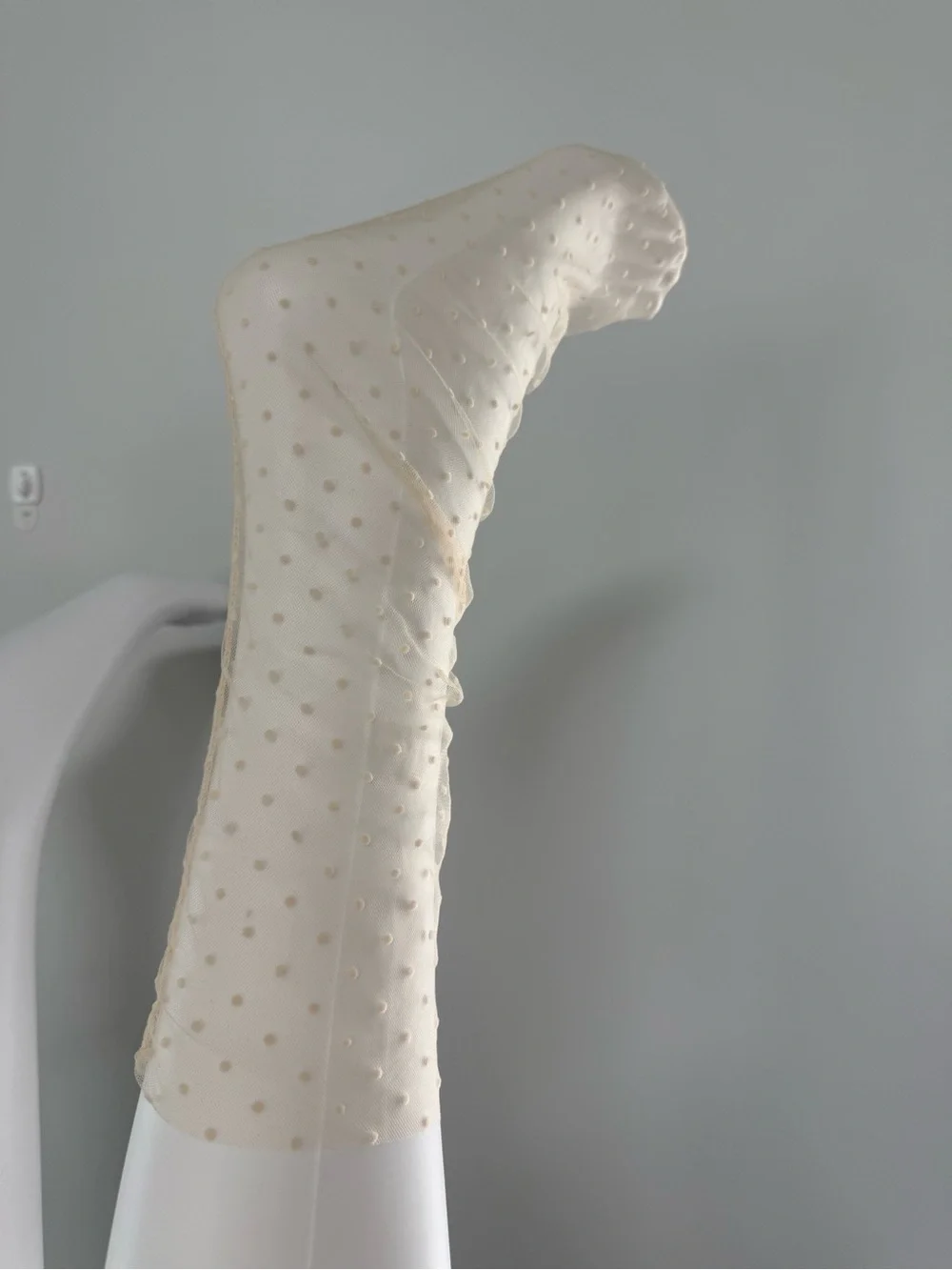 Women’s Cream Sheer Polka Dot Socks